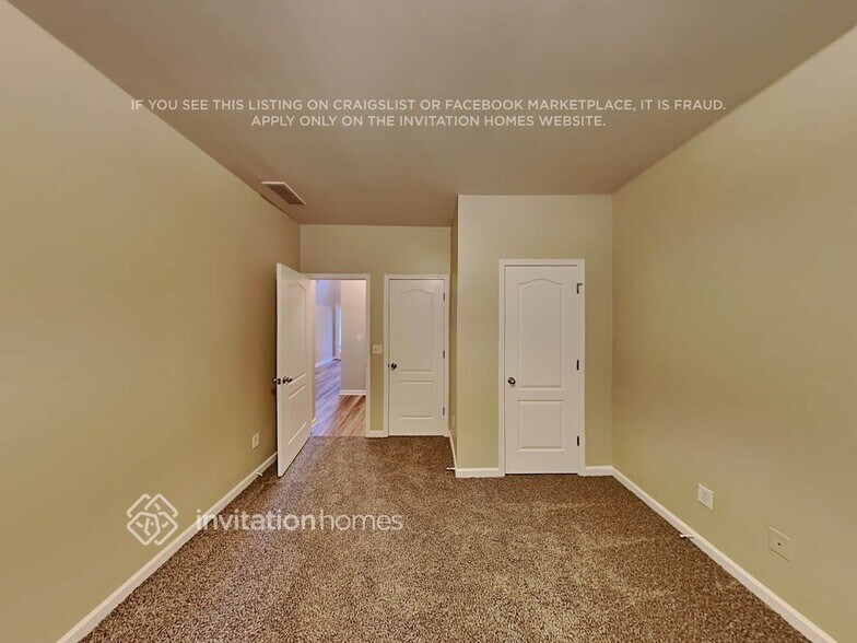 Building Photo - 147 Hawthorn Dr