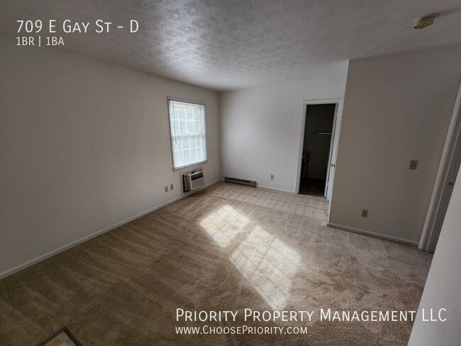 Building Photo - 709 E Gay St