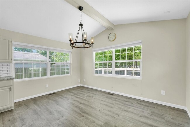 Building Photo - 405 Ridge Rd
