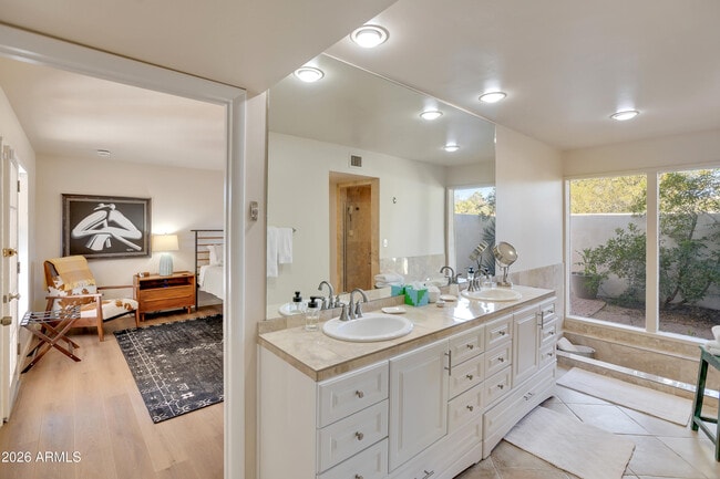 Building Photo - 7441 E Century Dr