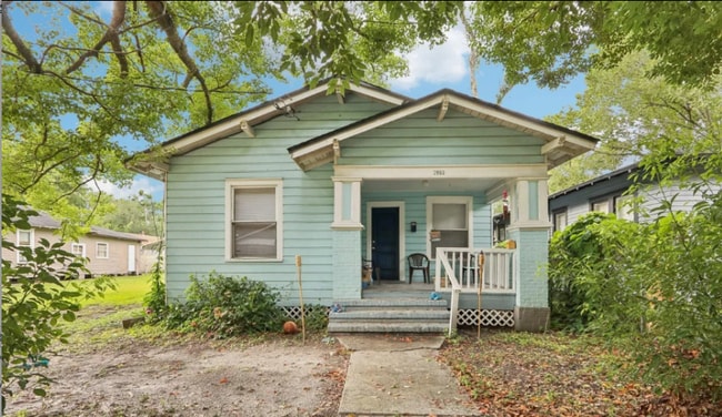 Building Photo - 2963 Spencer St