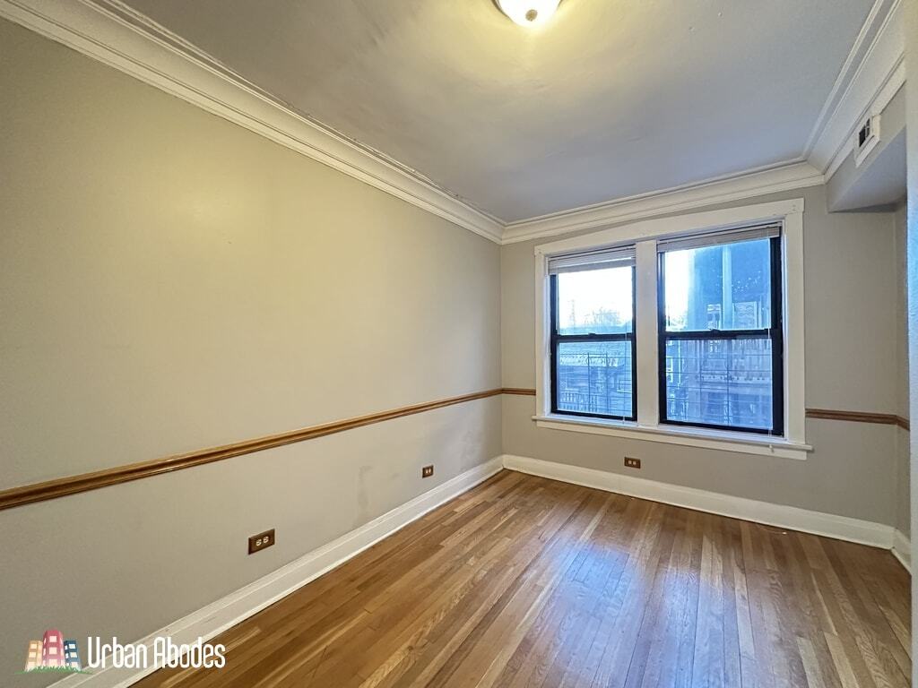 Building Photo - 4609 N Western Ave