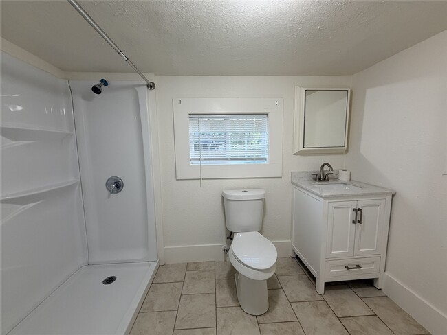 Building Photo - 3014 Rosalie St