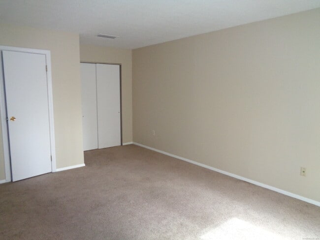 Building Photo - 207 Cottonwood Rd