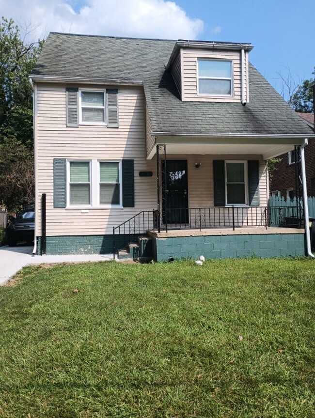 Primary Photo - NORTH ROSEDALE 3 BEDROOM BRICK COLONIAL! M...