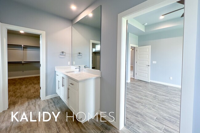 Building Photo - 17859 Salem Rd