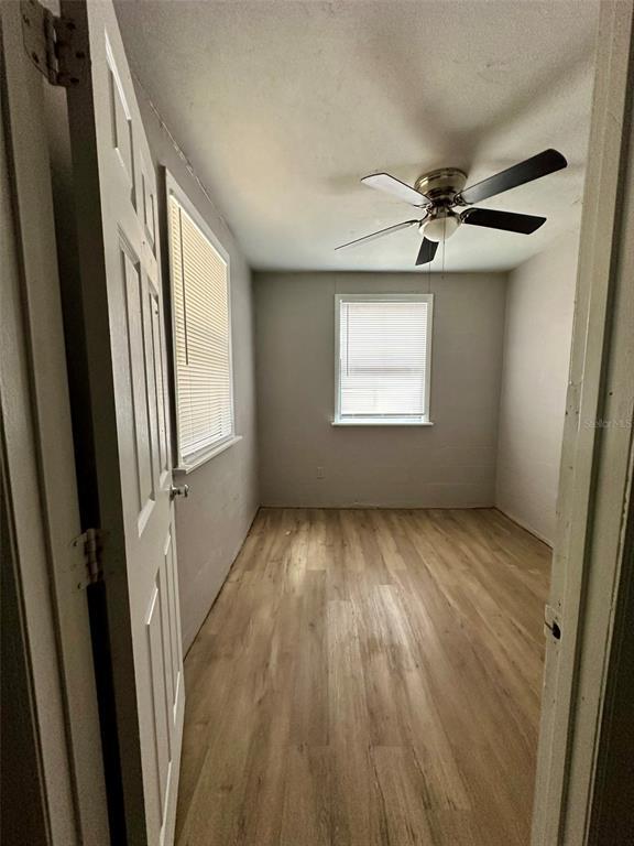 Building Photo - 649 NE Waldo Rd