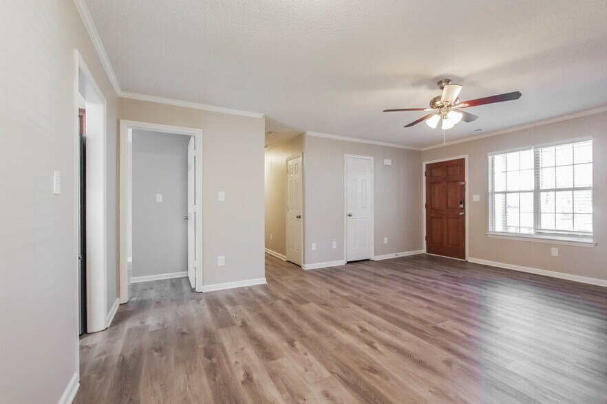 Building Photo - 4813 Shea Ct