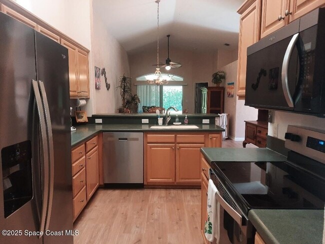 Building Photo - 5526 Cord Grass Ln