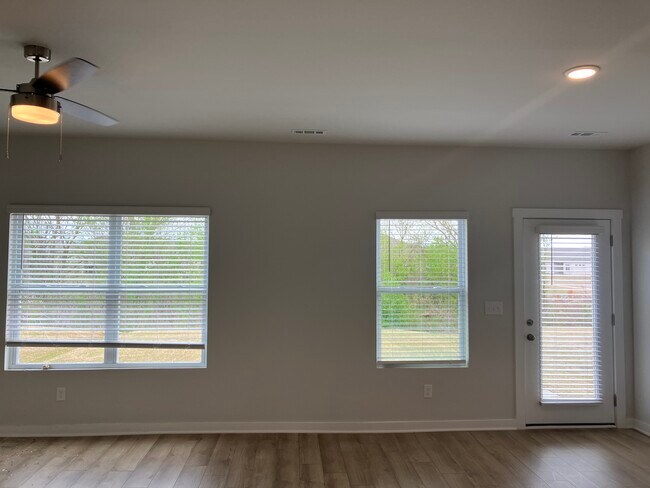 Building Photo - 6028 Taramore Ln NW