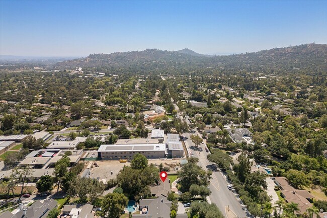 Building Photo - La Canada 4-Bedroom Home | Large Lot, Updated Kitchen, EV Charger