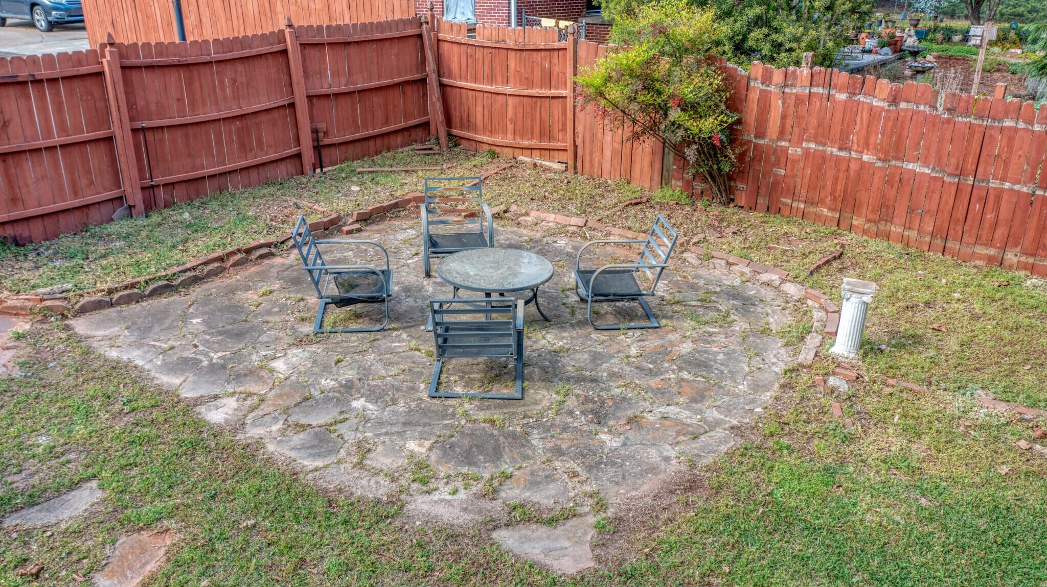 Building Photo - 1416 Hilltop Dr