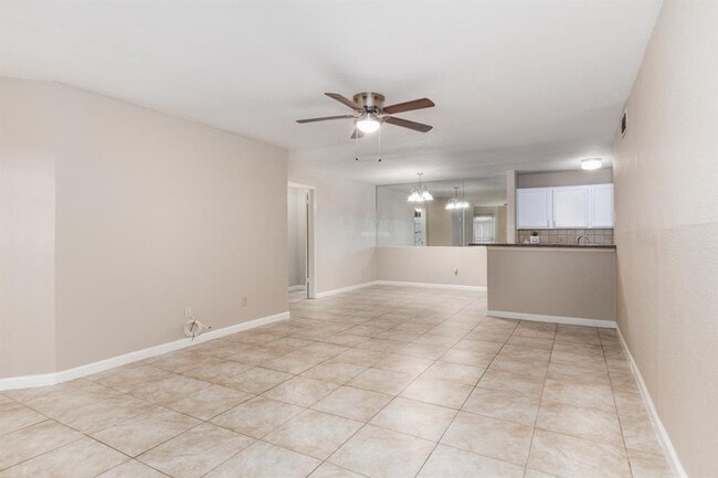 Building Photo - 10835 Braes Bend Dr