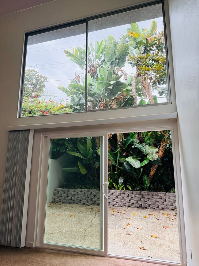 Building Photo - 33938 Alcazar Dr