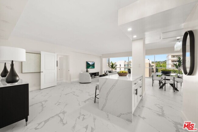 Building Photo - 10450 Wilshire Blvd