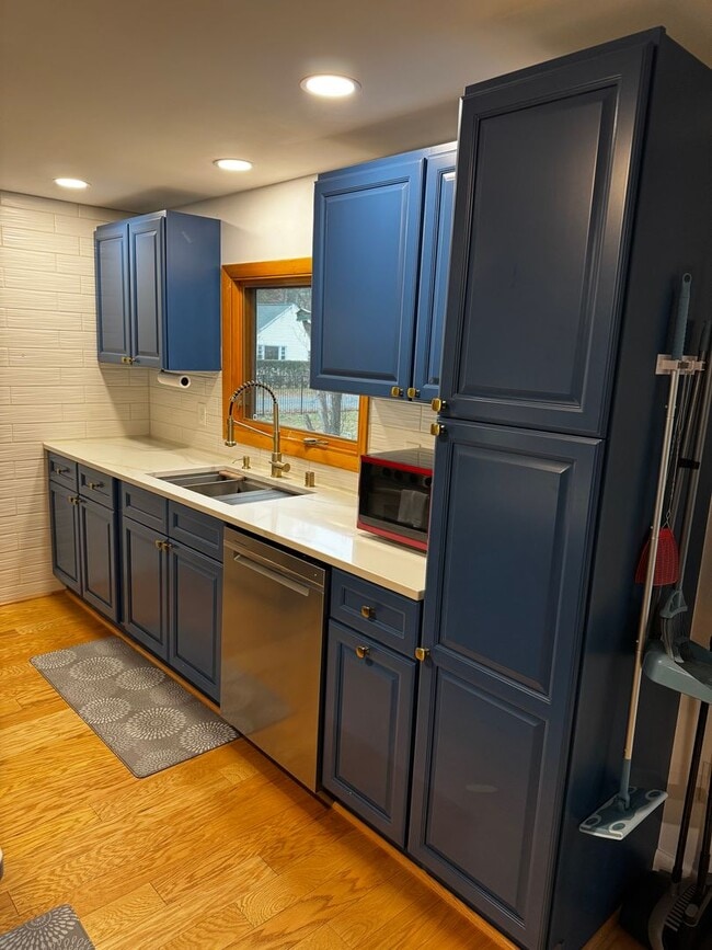 Building Photo - Single Family Home For Lease in Nabnasset in the heart of Westford, MA.