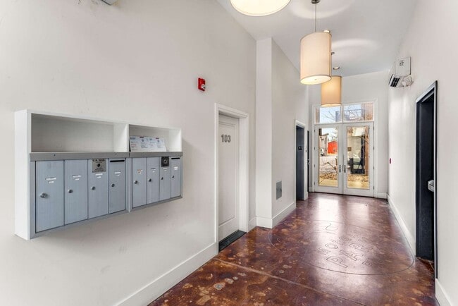 Building Photo - 1500 4th Ave N