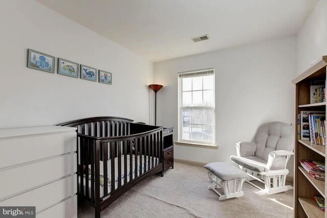 Building Photo - 208 Goldsborough Dr