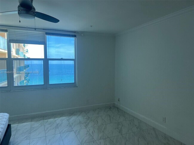 Building Photo - 2501 S Ocean Dr