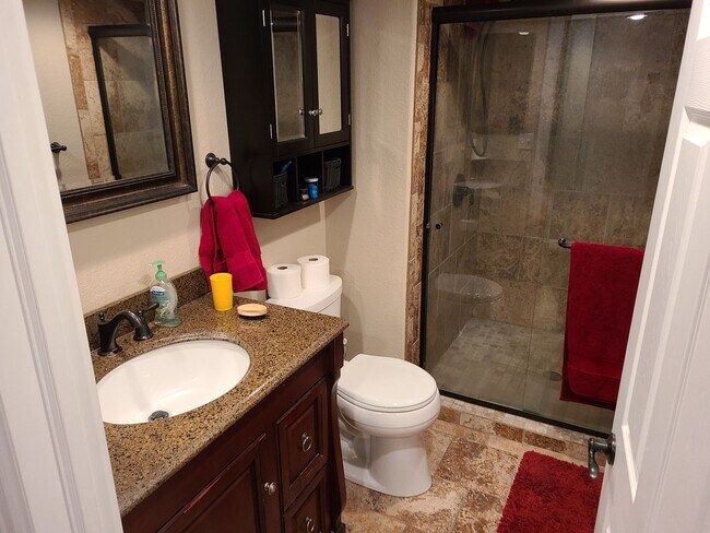Building Photo - 5 bedroom single family home in Castle Rock.