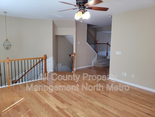 Building Photo - 5005 Foxfield Trace SE