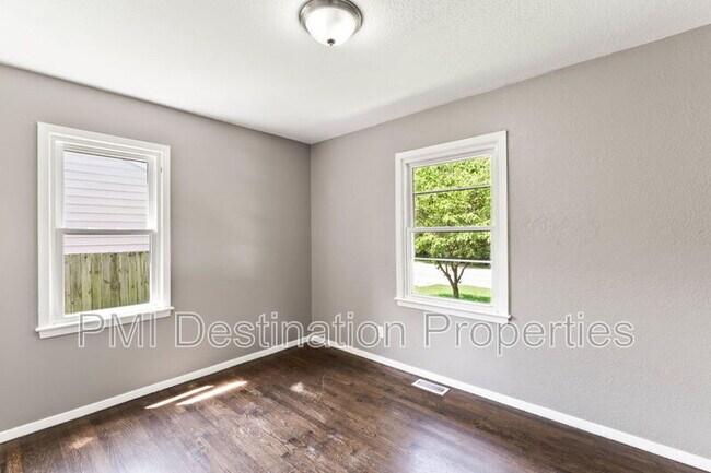 Building Photo - 1103 N Atherton Rd