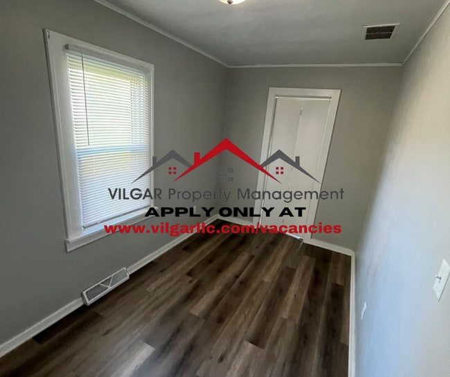 Building Photo - Spacious 3 Bedrooms, 1 Bath home in Highla...