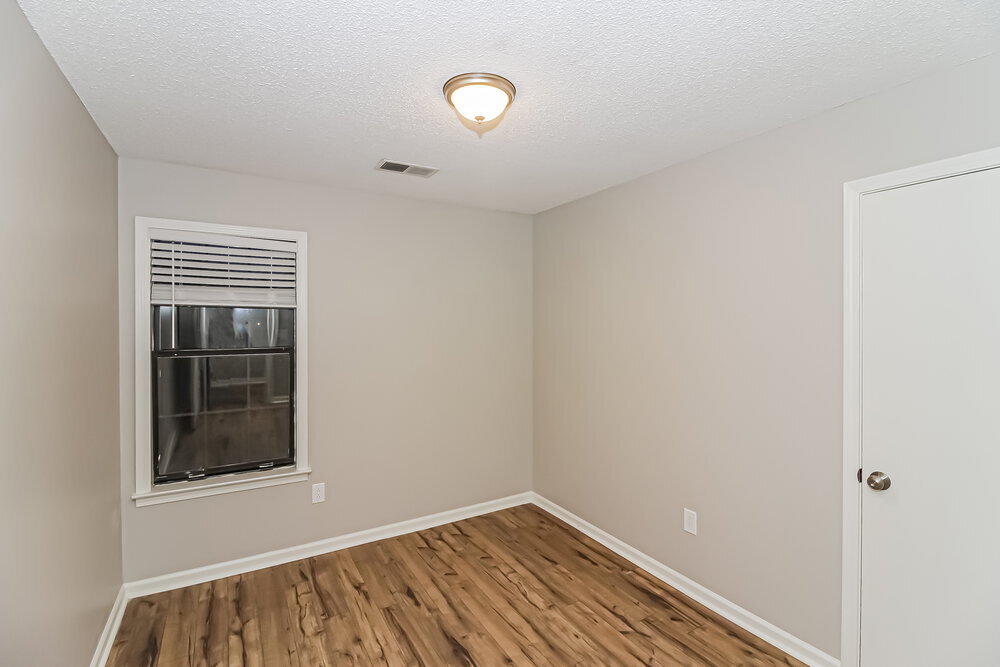 Building Photo - 938 Pheasant Hollow Dr