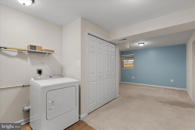 Building Photo - 3813 8th St