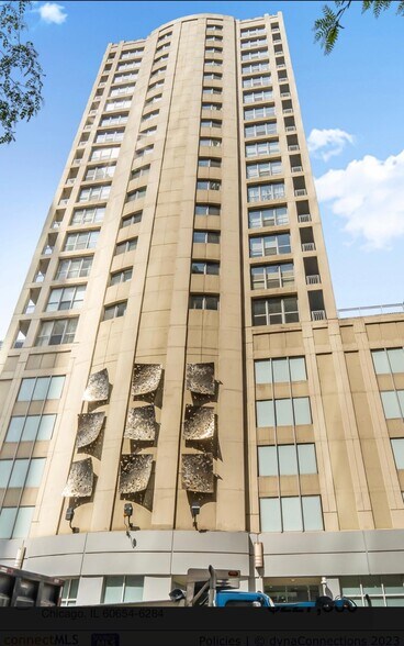 Building Photo - 600 N Dearborn St