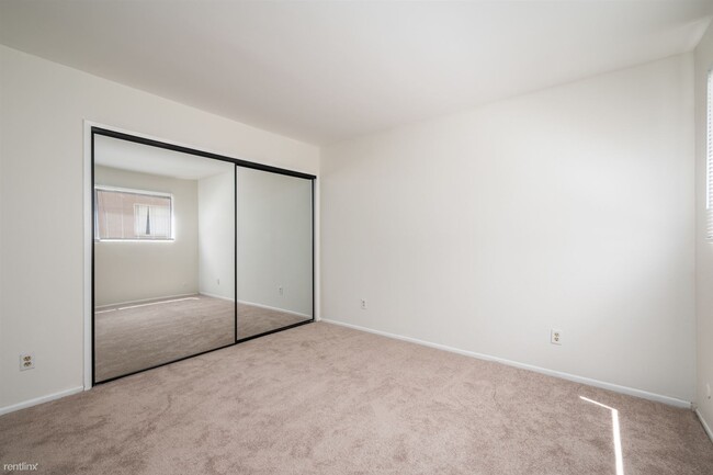 Building Photo - 2 br, 1 bath Condo - 25925 Narbonne Avenue