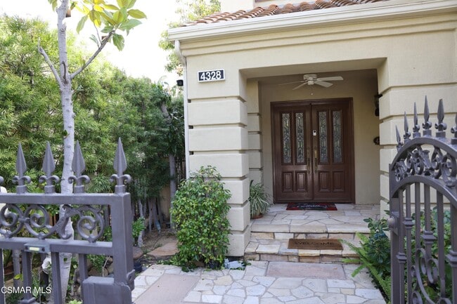 Building Photo - 4328 Park Verdi