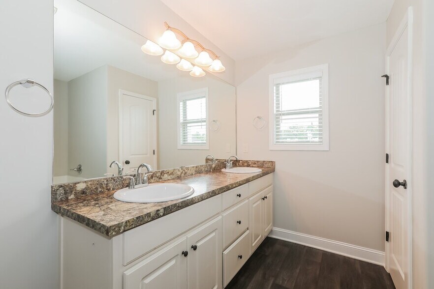 Building Photo - 1779 Miller Springs Dr