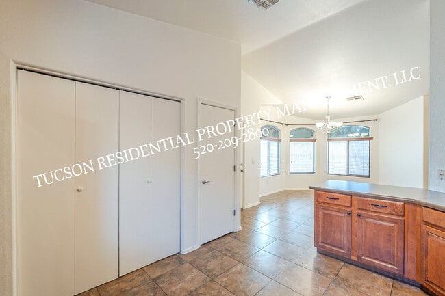 Building Photo - 6313 E Garden Stone Dr