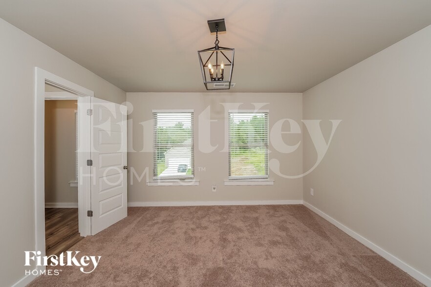 Building Photo - 1620 Brookhaven Dr