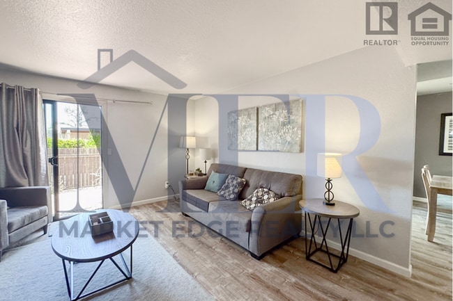Building Photo - 2Bed/2Bath Furnished Home in Tucson! $199 ...