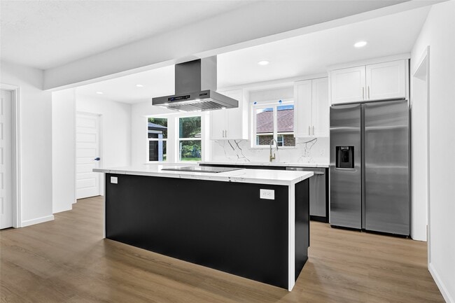 Building Photo - 7114 Fox Run Dr