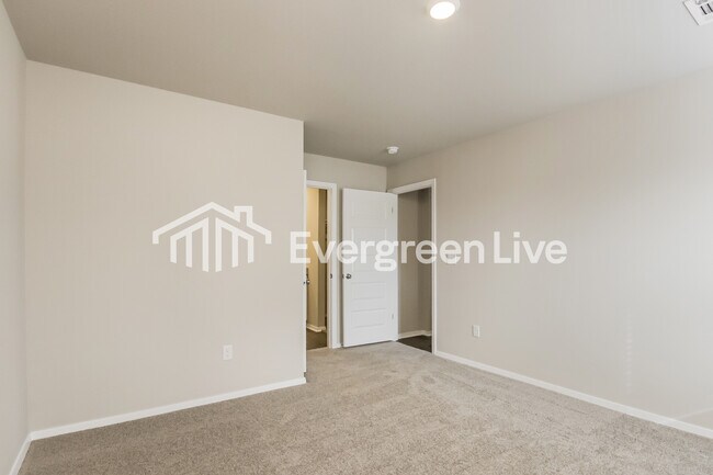 Building Photo - 2623 E Meramec St