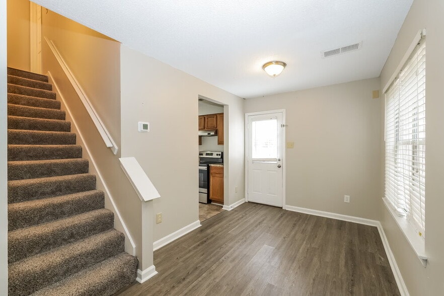 Building Photo - 1209 Calebs Ridge Dr