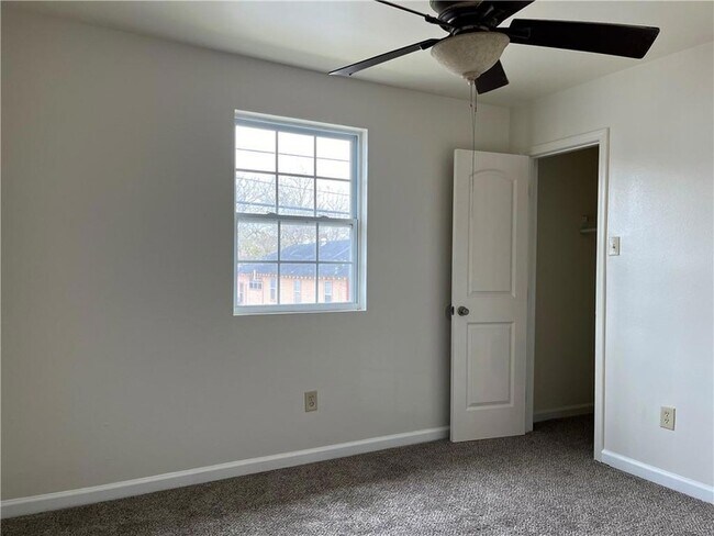 Building Photo - 4230 N Claiborne Ave