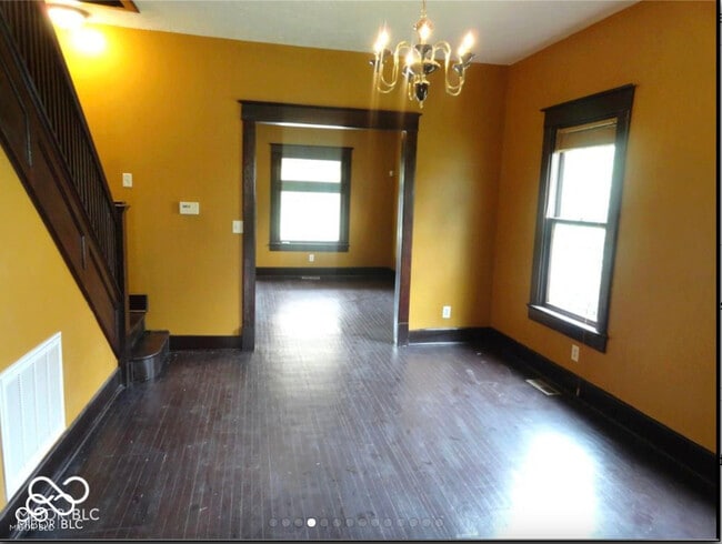 Building Photo - 1841 N Talbott St