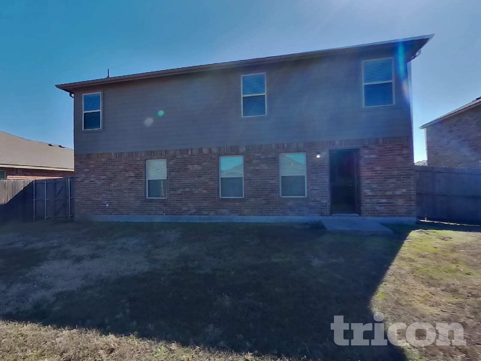 Building Photo - 2905 Englenook Dr