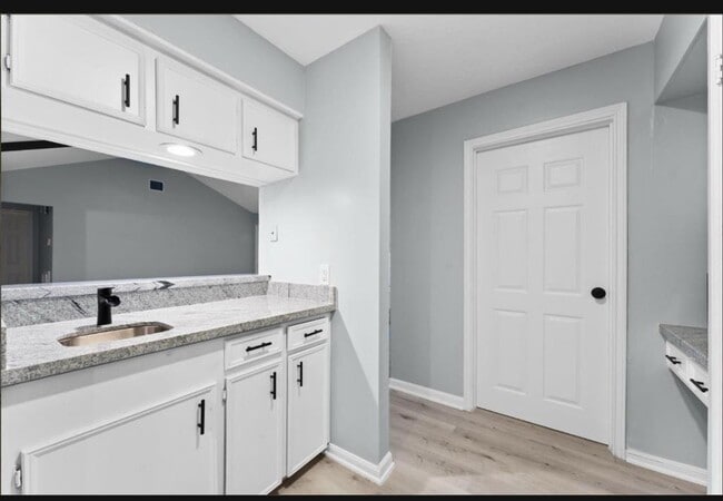Building Photo - 11630 Sagemeadow Ln