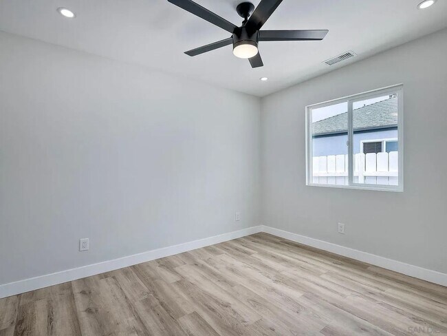 Building Photo - 575 Florida St