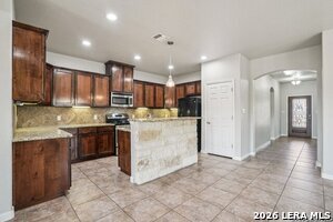 Building Photo - 6413 Von Rosk