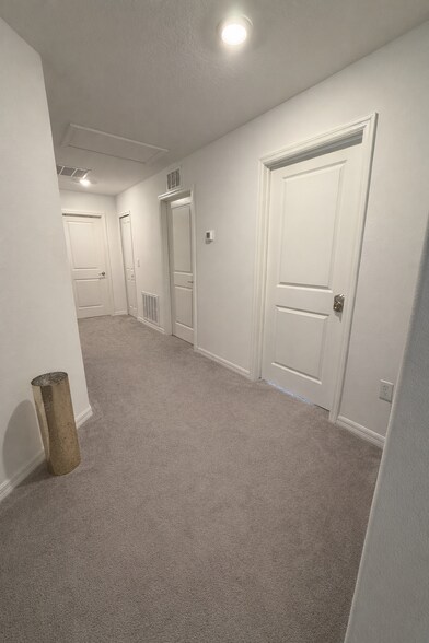 Building Photo - 4011 86th St E