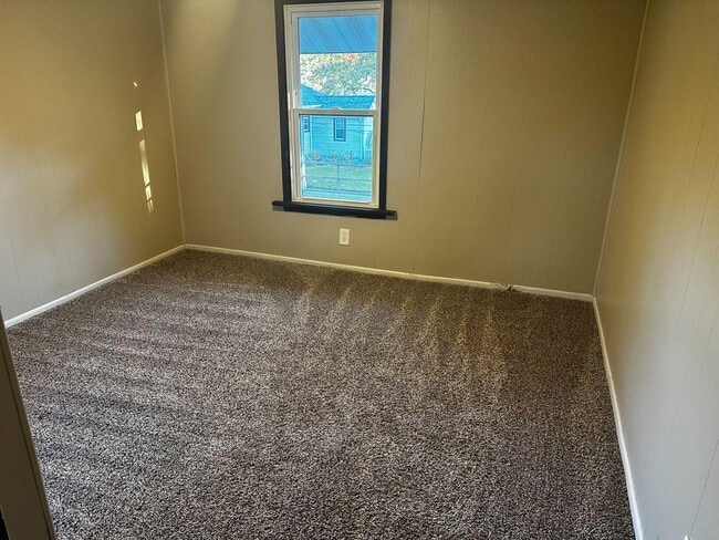 Building Photo - 405 Beech St