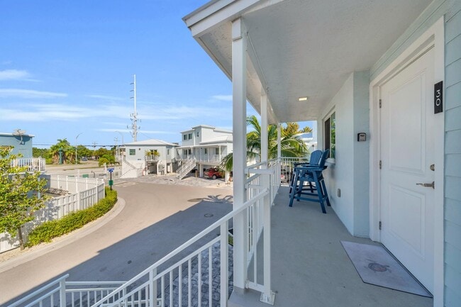 Building Photo - 10877 Overseas Hwy