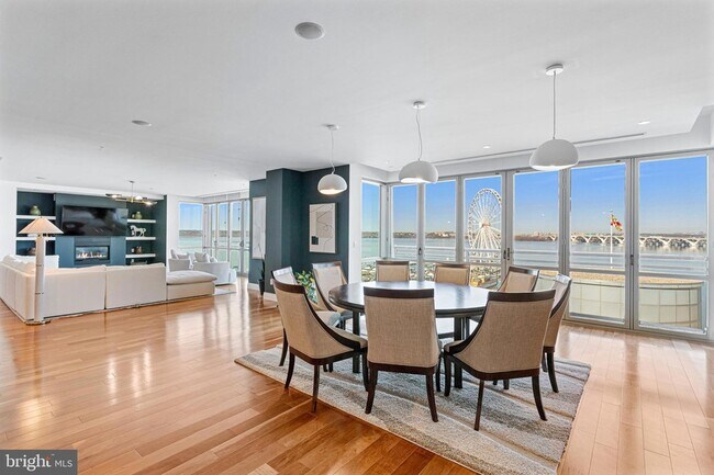 Building Photo - 147 Waterfront St