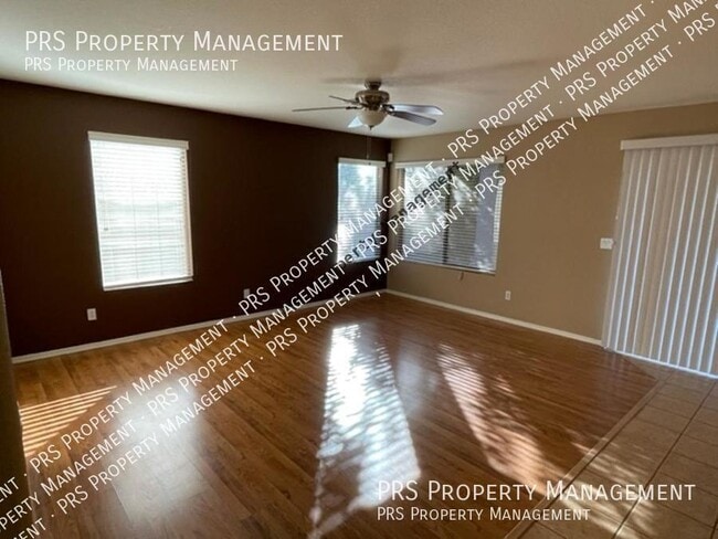 Building Photo - 1053 W Bruce Ave